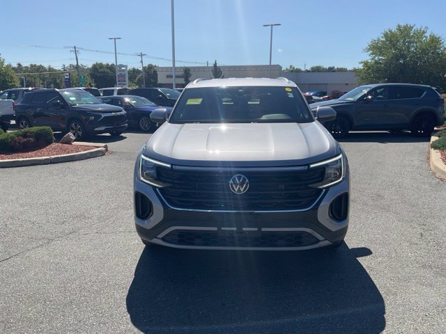 Used 2026 Volkswagen Atlas Cross Sport SE AWD/4WD image 2