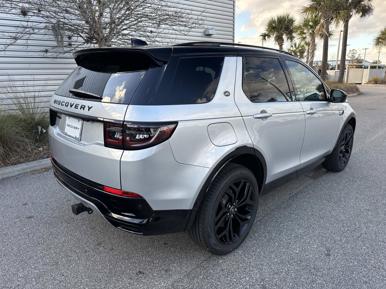Used 2026 Land Rover Discovery Sport Landmark AWD/4WD image 6