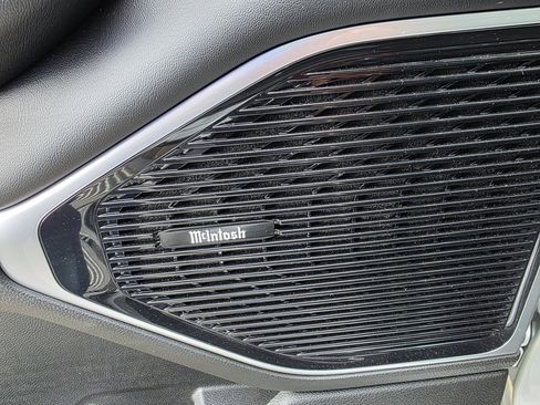 New 2025 Jeep Wagoneer Series III w/ Premium Group I image 32