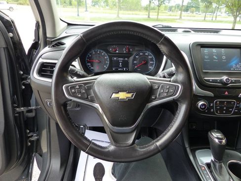 Used 2018 Chevrolet Equinox LT FWD image 24