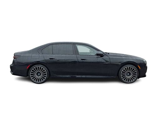 Certified 2024 BMW 760i xDrive w/ Executive Package AWD/4WD image 7