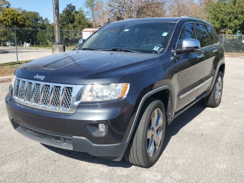 Used 2012 Jeep Grand Cherokee Overland image 3