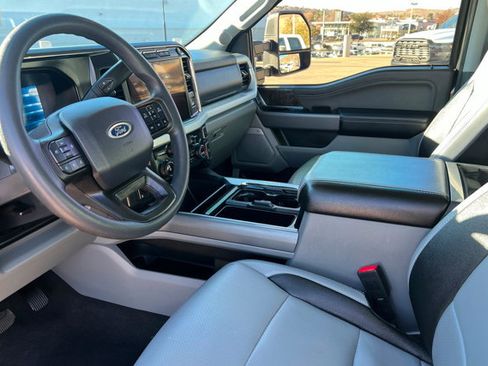 Used 2023 Ford F350 XLT w/ XLT Premium Package image 14