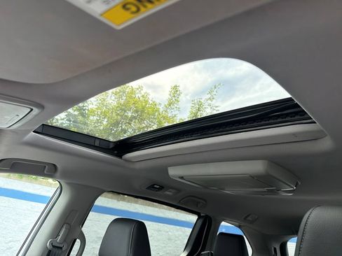 Certified 2024 Honda Odyssey Touring image 11