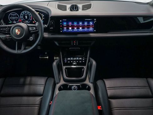 New 2026 Porsche Cayenne GTS AWD/4WD image 18