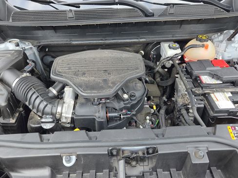 Used 2022 GMC Acadia SLT w/ Technology Package image 21