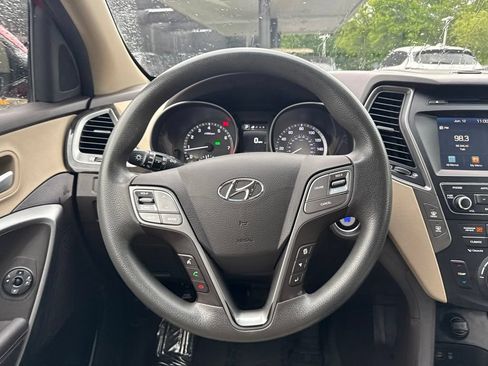 Used 2018 Hyundai Santa Fe Sport w/ 2.4L Value Package 02 FWD image 15