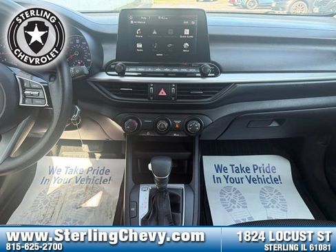 Used 2020 Kia Forte LXS FWD image 20