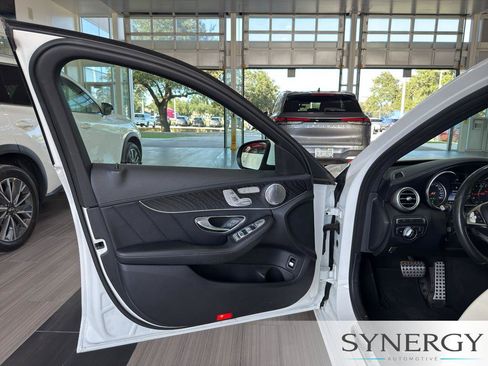 Used 2016 Mercedes-Benz C 300 Sedan image 19