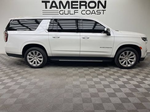Used 2024 Chevrolet Suburban Premier RWD image 4