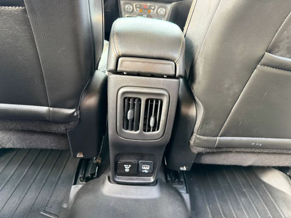 Used 2021 Jeep Compass Limited w/ Sun and Sound Group AWD/4WD image 26