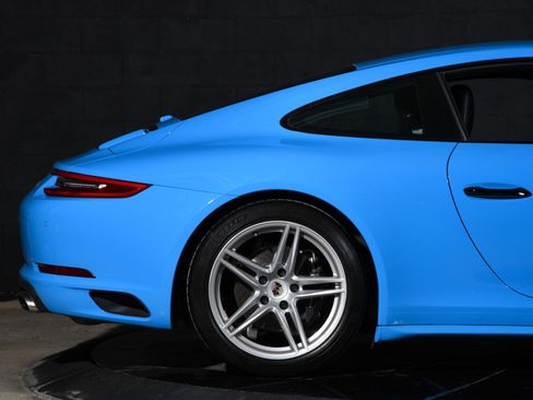 Used 2018 Porsche 911 Carrera 4 AWD/4WD image 20