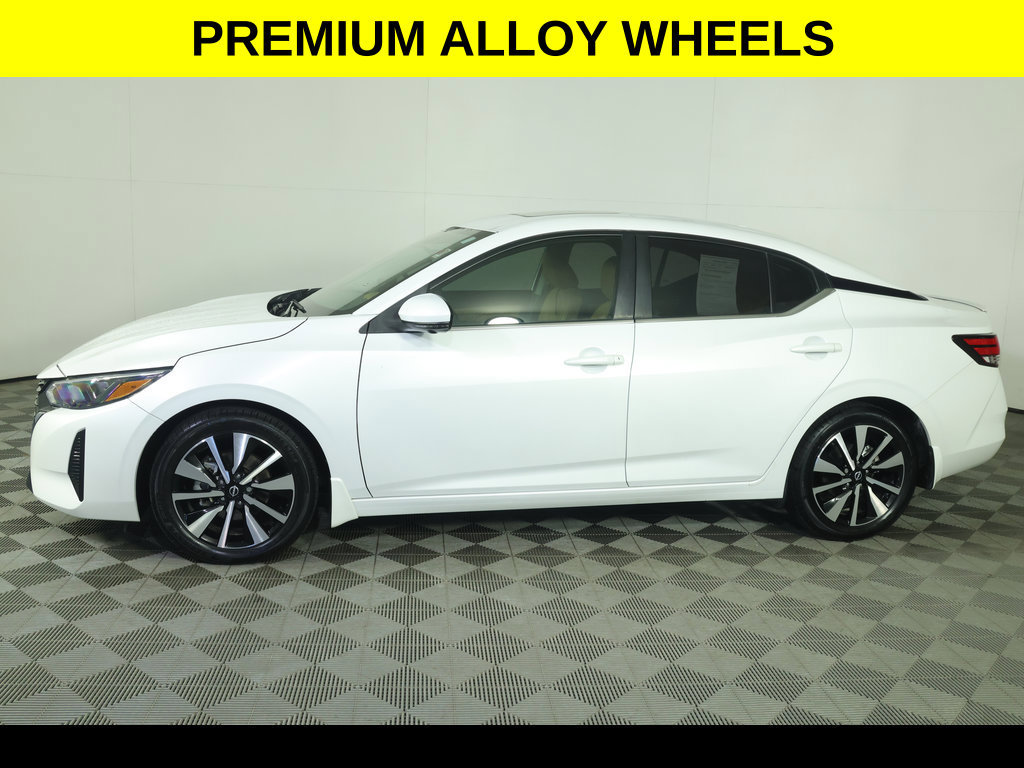 Used 2024 Nissan Sentra SV w/ SV Premium Package FWD image 8