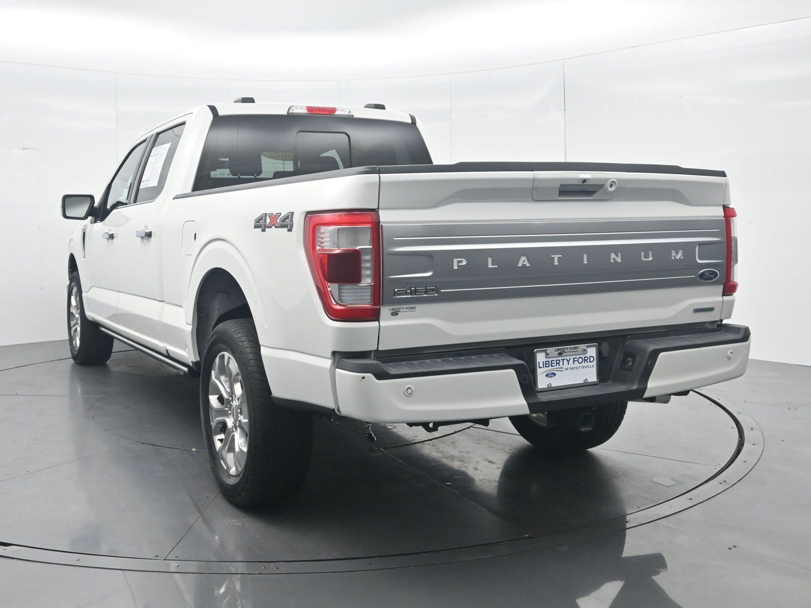 Used 2022 Ford F150 Platinum AWD/4WD image 7