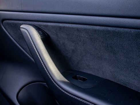 Used 2021 Tesla Model 3 Long Range image 18