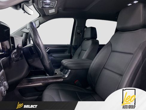 Certified 2025 Chevrolet Silverado 3500 LTZ w/ LTZ Convenience Package image 22