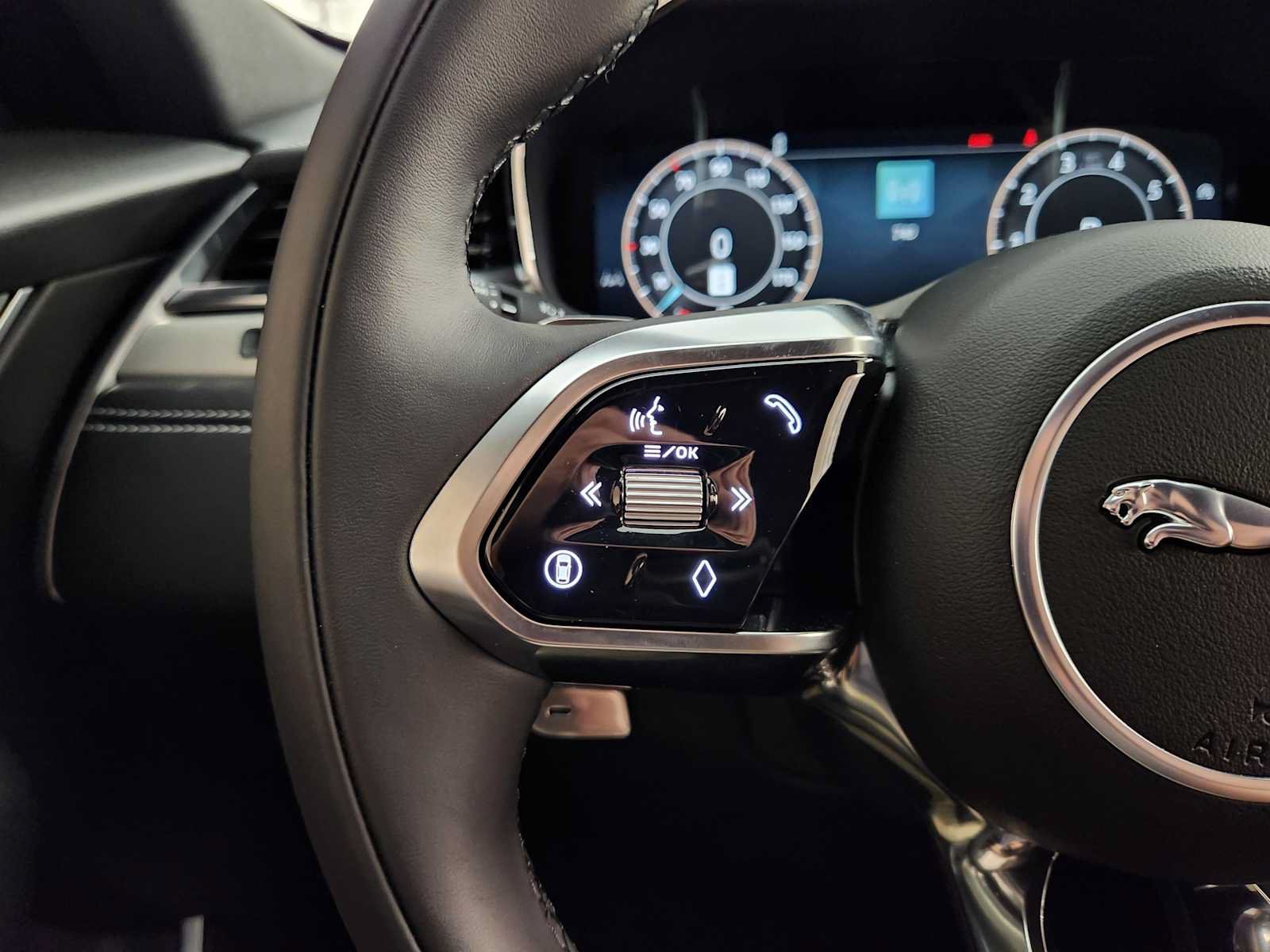 New 2026 Jaguar F-PACE R-Dynamic S AWD/4WD image 46