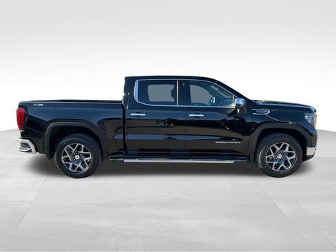 Used 2023 GMC Sierra 1500 SLT w/ SLT Premium Plus Package AWD/4WD image 8