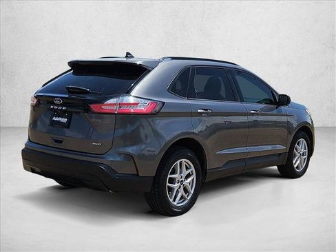 Used 2022 Ford Edge SE AWD/4WD image 5