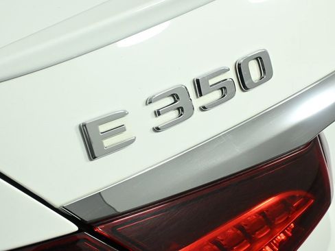 Used 2022 Mercedes-Benz E 350 Sedan image 27