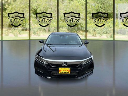 Used 2020 Honda Accord EX image 2