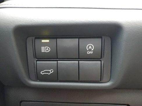 Certified 2026 Toyota Highlander XSE image 29