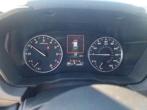 Used 2024 Subaru Crosstrek 2.0i Premium image 18