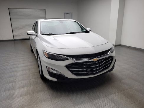 Used 2020 Chevrolet Malibu LT FWD image 14