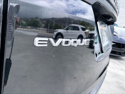 Used 2021 Land Rover Range Rover Evoque SE AWD/4WD image 6