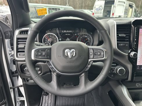 Used 2025 RAM 1500 Big Horn image 29