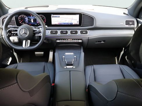 New 2026 Mercedes-Benz GLS 450 4MATIC image 14