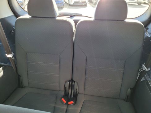 Used 2020 Kia Sorento LX image 19