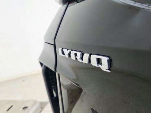 Used 2025 Cadillac Lyriq Sport AWD/4WD image 18