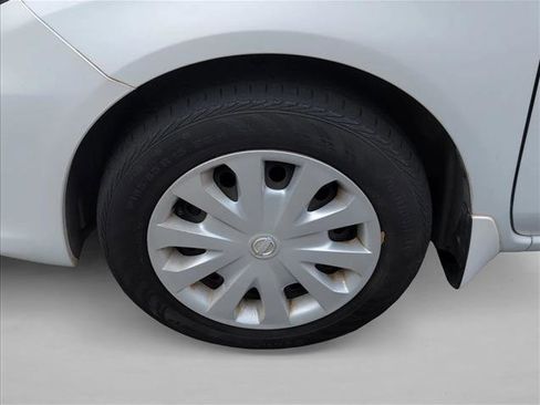Used 2017 Nissan Versa S Plus FWD image 23