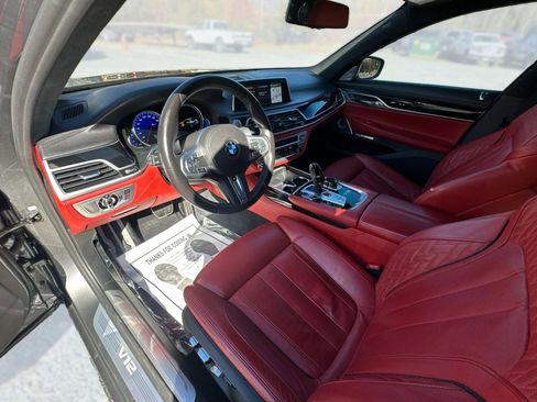 Used 2018 BMW M760i xDrive image 21