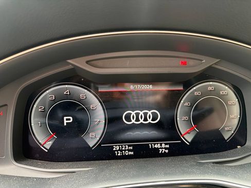 Used 2023 Audi Q7 3.0T Premium w/ Convenience Package AWD/4WD image 2