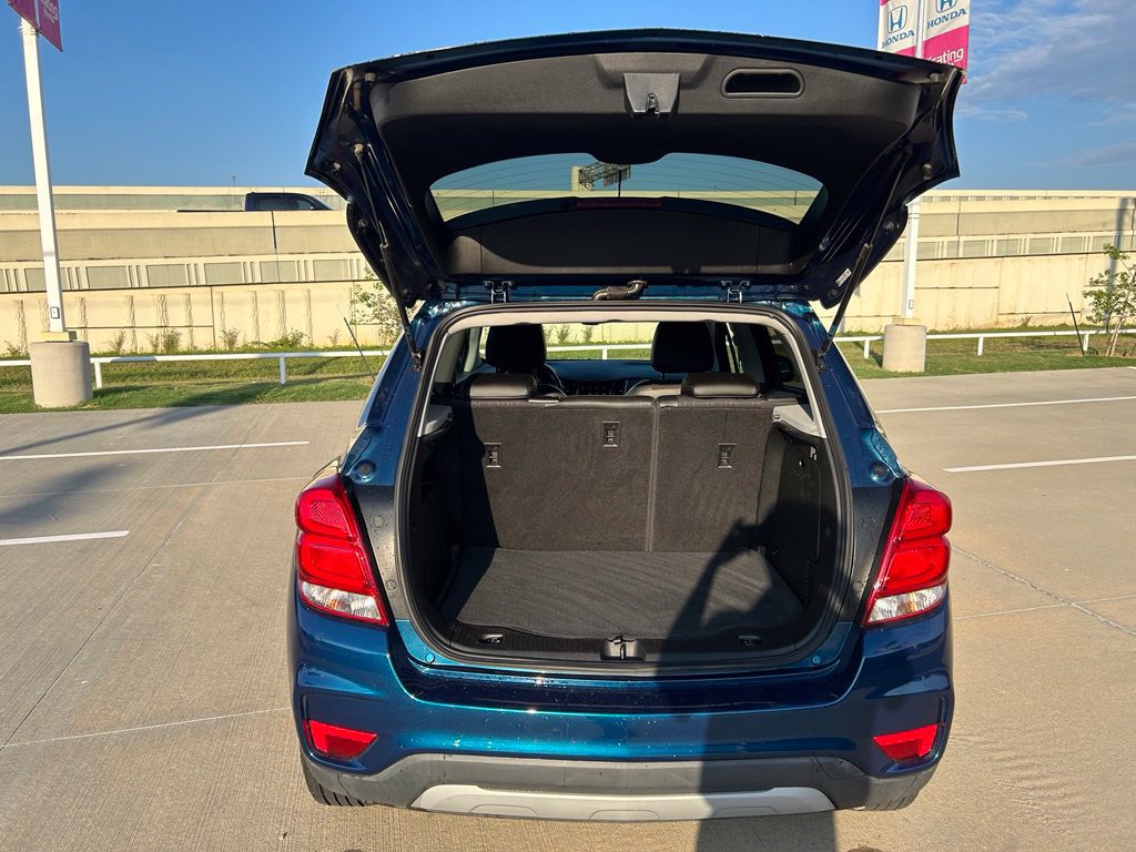 Used 2020 Chevrolet Trax LT w/ LT Convenience Package FWD image 10