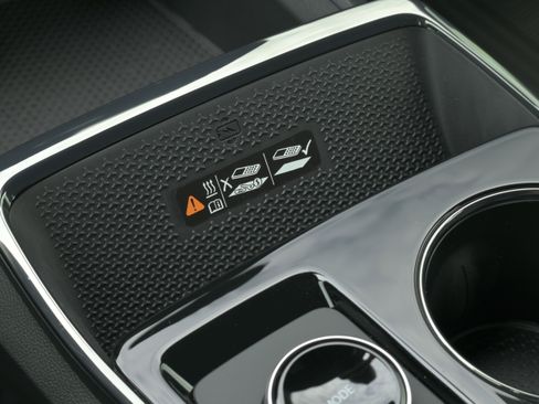 New 2026 Chevrolet Equinox RS w/ Convenience Package III FWD image 31
