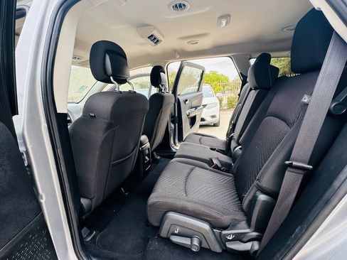 Used 2016 Dodge Journey SXT FWD image 17