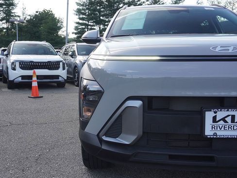 Used 2025 Hyundai Kona SEL AWD/4WD image 11