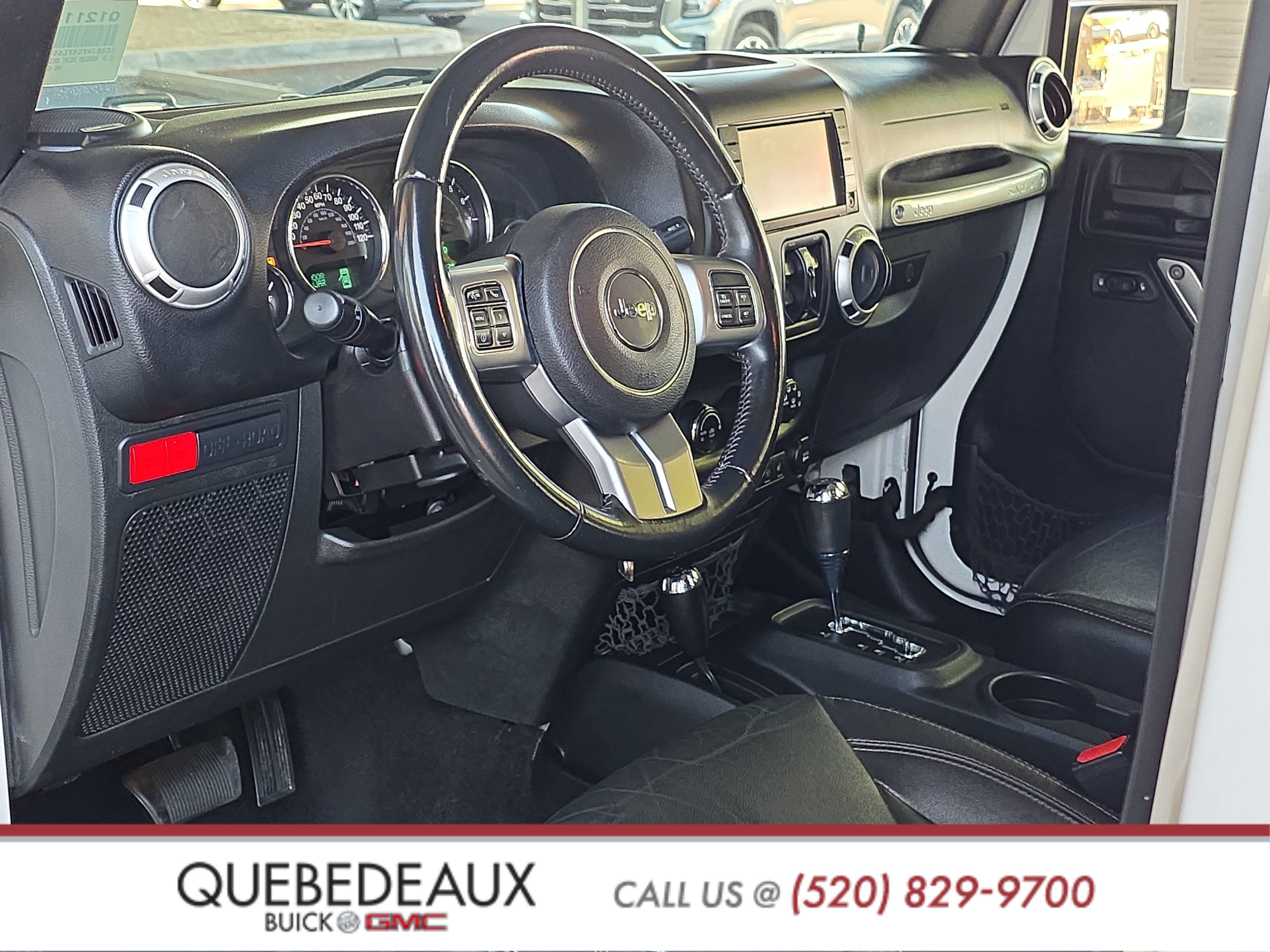 Used 2015 Jeep Wrangler Unlimited Rubicon w/ Dual Top Group AWD/4WD image 11
