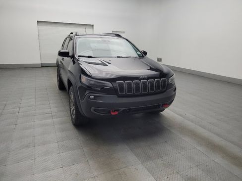 Used 2022 Jeep Cherokee Trailhawk image 13