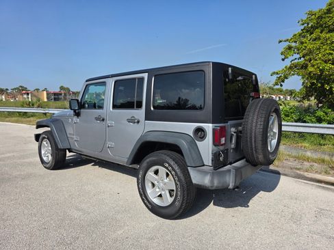 Used 2016 Jeep Wrangler Unlimited Sport w/ Quick Order Package 24S AWD/4WD image 2