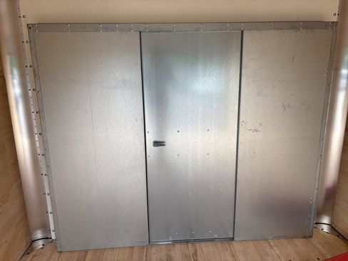 Used 2022 Ford E-350 and Econoline 350 Super Duty w/ Power Windows & Locks Group image 18