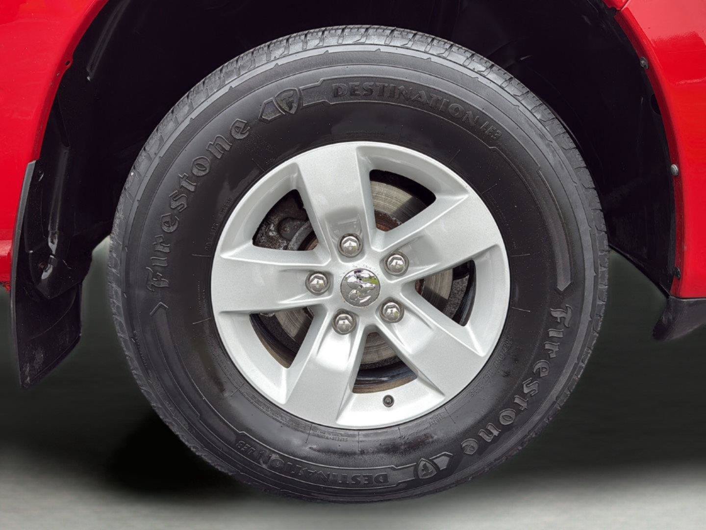 Used 2018 RAM 1500 Express AWD/4WD image 19