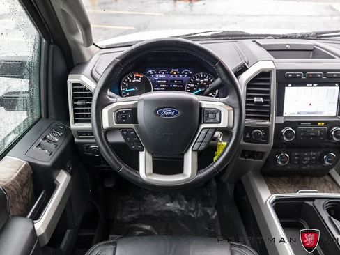 Used 2019 Ford F250 Lariat w/ Lariat Value Package image 2