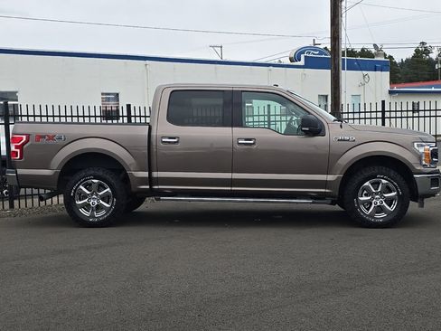 Used 2018 Ford F150 XLT w/ Equipment Group 302A Luxury image 2