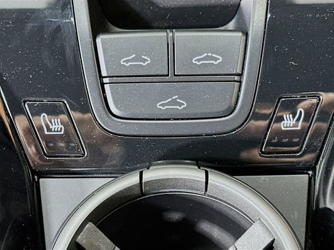 Used 2024 Porsche 911 Carrera T image 22