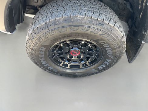 Used 2023 Toyota Tacoma TRD Pro AWD/4WD image 32