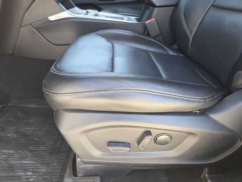 Used 2022 Ford Explorer Limited w/ Equipment Group 301A image 22